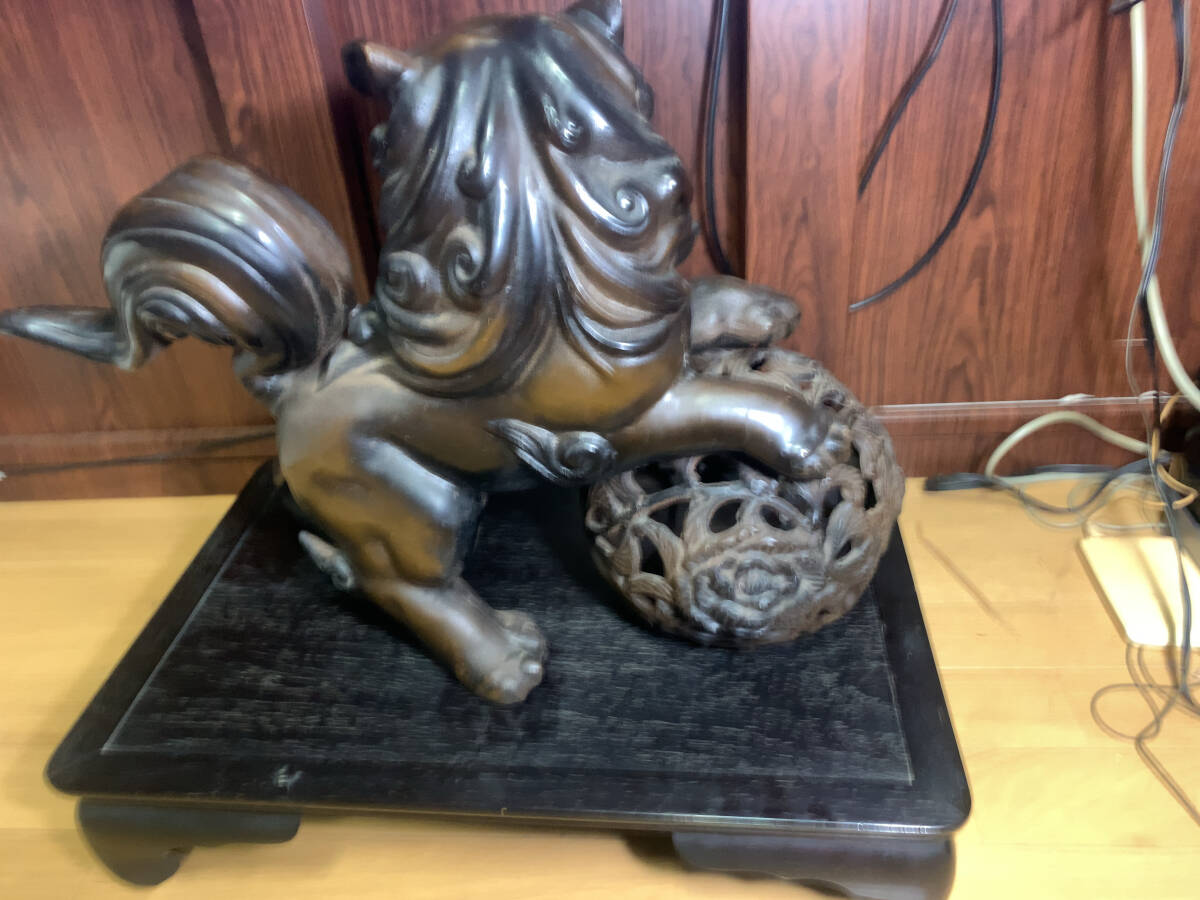 k1210610 鉄製 玉乗り獅子 シーサー 玉獅子 大型 古美術 骨董品