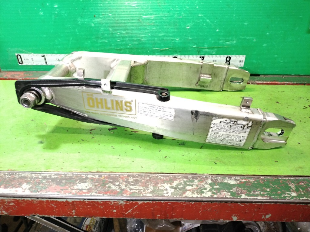 スイングアーム　CBR1100XX スーパーブラックバード　SC35　着払い発送_画像1