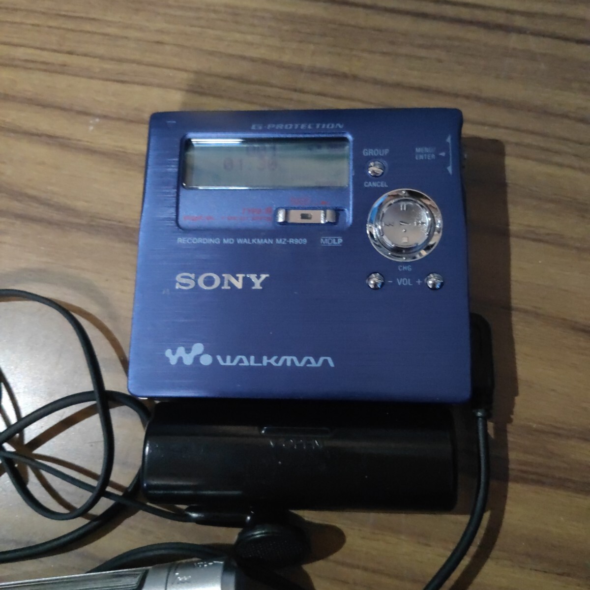 送料無料(1743)SONY ソニー MD WALKMAN MDウォークマン MZ-R909 送料無料(1743)SONY ソニー MD WALKMAN MDウォークマン MZ-R909