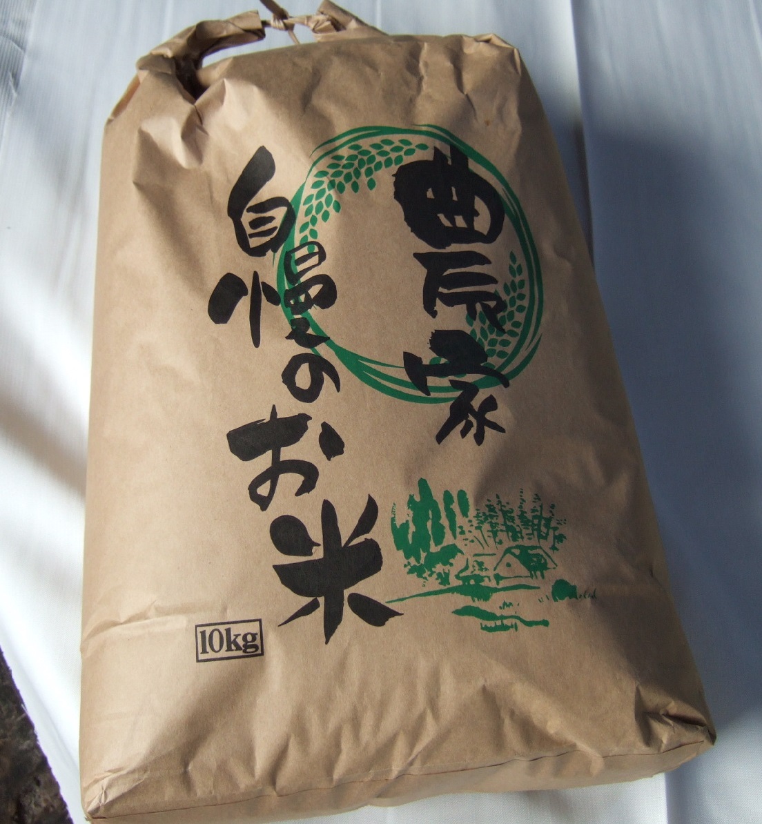 ★☆　魚沼産　コシヒカリ　10KG　2024-10製　☆★