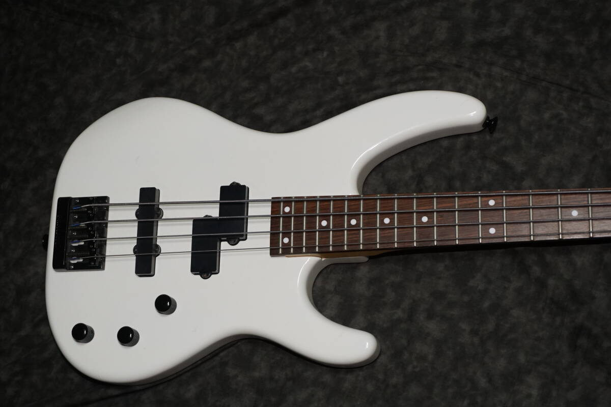 # Charvel by Jackson Charvel # сделано в Японии? PJ электрический бас Maple цельный шея 