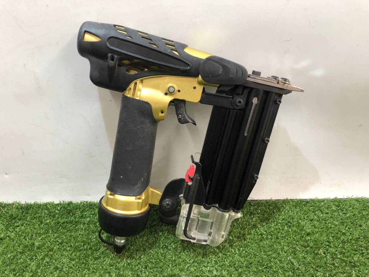 中古品】HiKOKI 55mm高圧ピン釘打機 NP55HM IT2SNCTAEE3X エアー 中古品】HiKOKI 55mm高圧ピン釘打機 NP55HM IT2SNCTAEE3X エアー