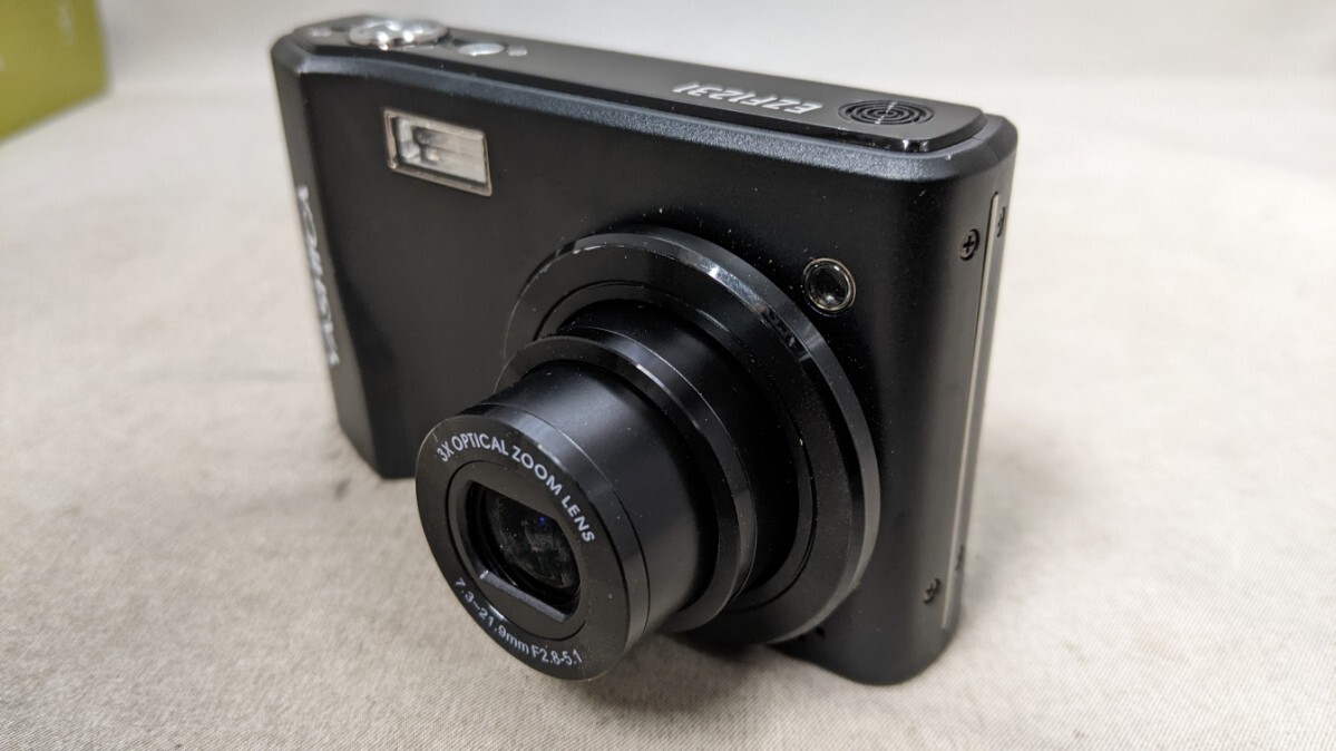 H2207 YASHICA EZ F1231 デジカメ コンパクトデジタルカメラ H2207 YASHICA EZ F1231 デジカメ コンパクトデジタルカメラ