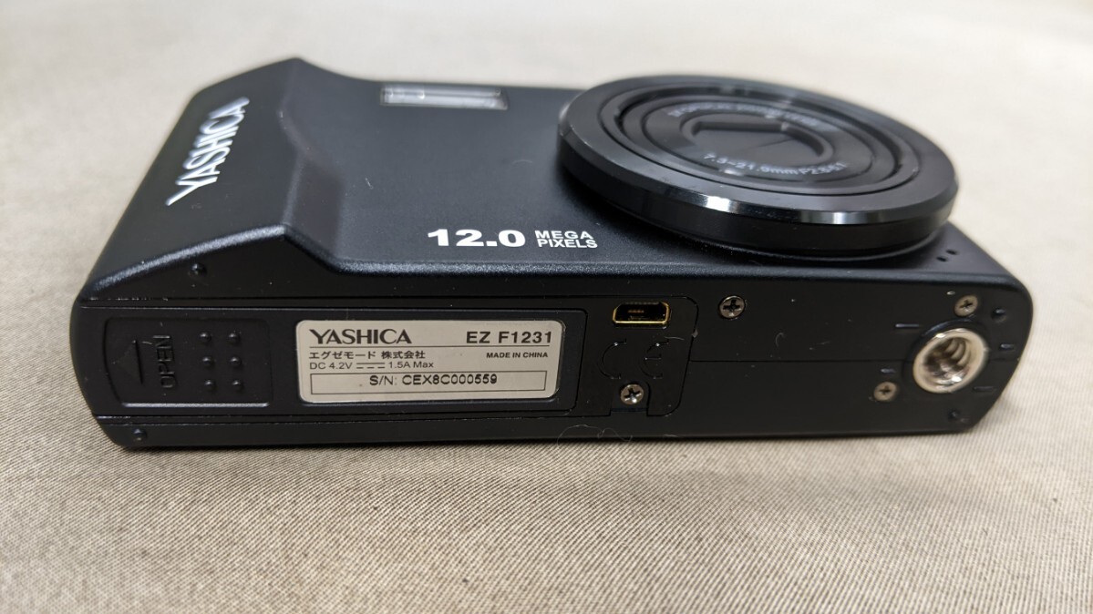 H2207 YASHICA EZ F1231 デジカメ コンパクトデジタルカメラ H2207 YASHICA EZ F1231 デジカメ コンパクトデジタルカメラ
