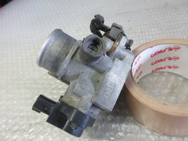 ジムニー JA22W K6A 純正 スロットルボディ 実働車から外し A70 ジムニー JA22W K6A 純正 スロットルボディ 実働車から外し A72