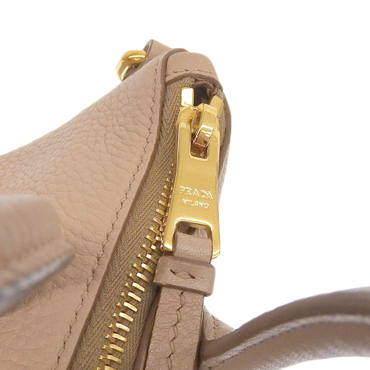 プラダ PRADA 2way ハンドバッグ ショルダーバッグ VIT.DAINO プラダ PRADA 2way ハンドバッグ ショルダーバッグ VIT.DAINO