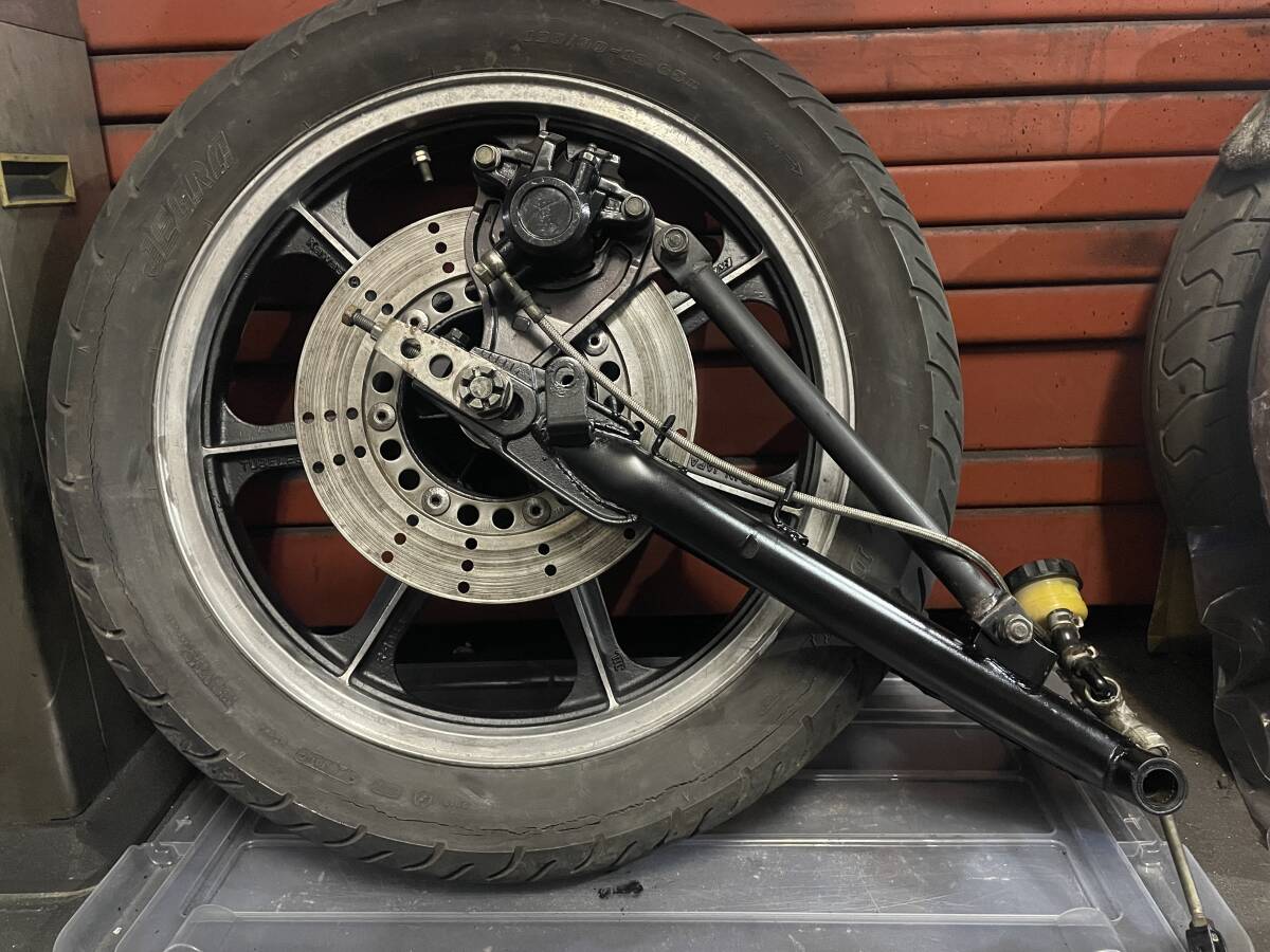 Yahoo!オークション - Z400FX E4 リア廻り Z500 Z550FX Z400J Yahoo!オークション - Z400FX E4 リア廻り Z500 Z550FX Z400J