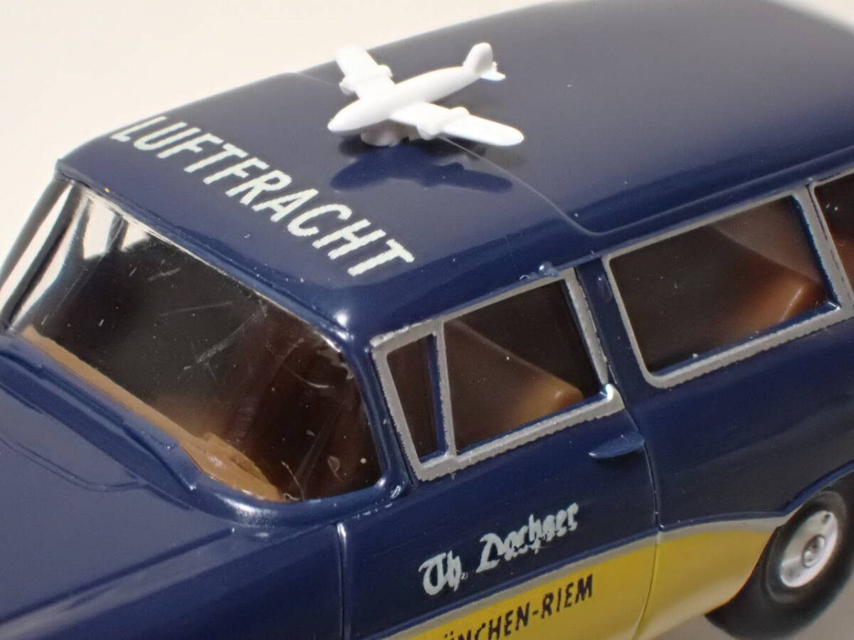 レア！1/87 旧ミュンヘン・リーム空港　オペル・レコード・ワゴン　航空貨物　Opel Rekord P1Caravan Dachser