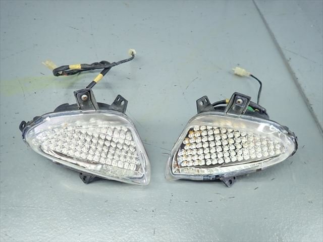 β241101-2 ヤマハ マジェスティ250-4 SG20J (H19年式) 純正 フロントウインカー レンズ 左右 破損有り！