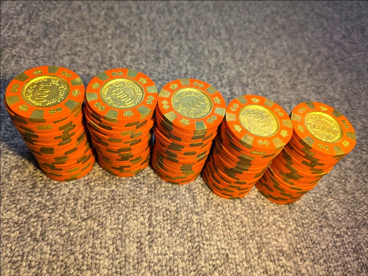 MGM カジノチップ$1000表記 100枚 ポーカー ブラックジャック MGM カジノチップ$1000表記 100枚 ポーカー ブラックジャック