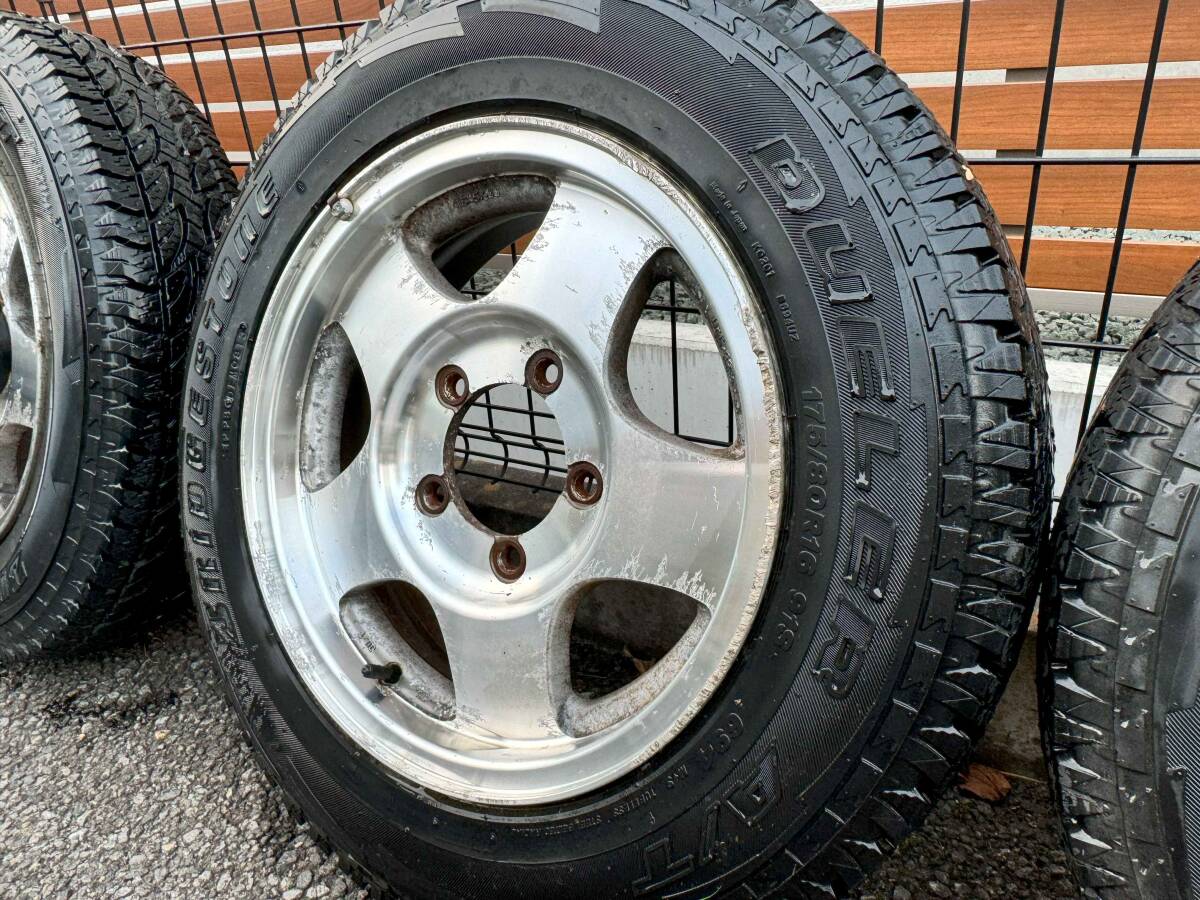 スズキ ジムニー 純正 ホイールタイヤ 4本SET 5H-139.7 16インチ 175/80R16 ブリヂストン DUELER JB23W JA11W JA22W 前期 後期 中期 流用(ラジアルタイヤ)|売買されたオークション情報、Yahoo!オークション(旧ヤフオク!) の商品情報をアーカイブ公開 - オークファン スズキ ジムニー 純正 ホイールタイヤ 4本SET 5H-139.7 16インチ 175/80R16 ブリヂストン DUELER JB23W JA11W JA22W 前期 後期 中期 流用(ラジアルタイヤ)|売買されたオークション情報、Yahoo!オークション(旧ヤフオク!) の商品情報をアーカイブ公開 - オークファン