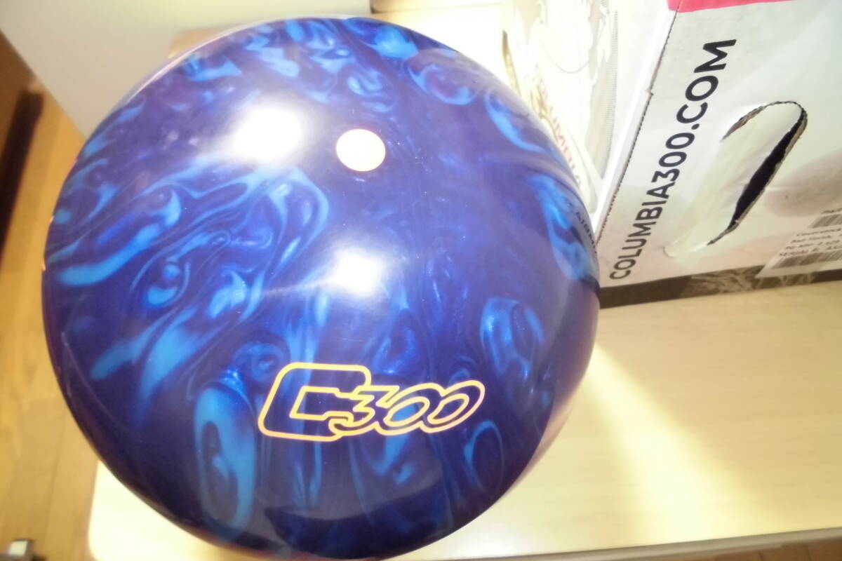 コロンビア300 カブーン 15ポンド ボウリングボール コロンビア300 カブーン 15ポンド ボウリングボール