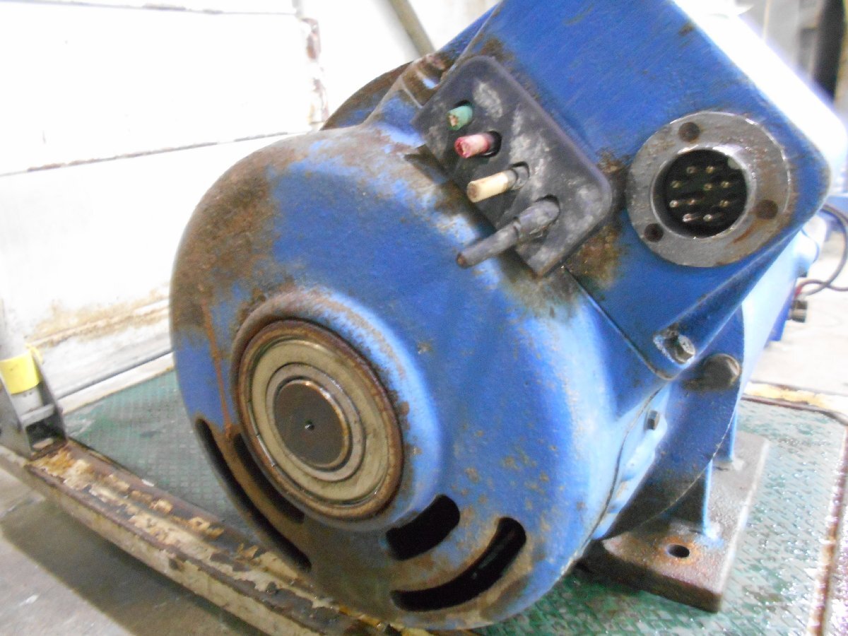 26-764 澤藤電機㈱ 交流発電機 SG7500 出力7.5KVA 7500w 電圧 26-764 澤藤電機㈱ 交流発電機 SG7500 出力7.5KVA 7500w 電圧