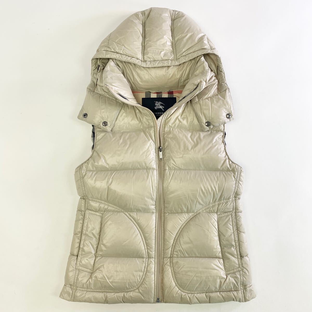 美品 BURBERRY LONDON フード付きダウンベスト チェック 36 Lk13 BURBERRY LONDON バーバリー ダウンベスト 中綿アウター