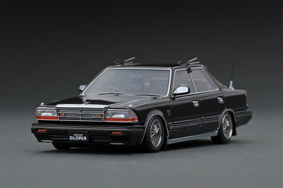 ■イグニッションモデル 1/43 ニッサングロリア (Y30) 4ドア ハードトップ ブロアム VIP ブラック ワイヤーメッシュホイール