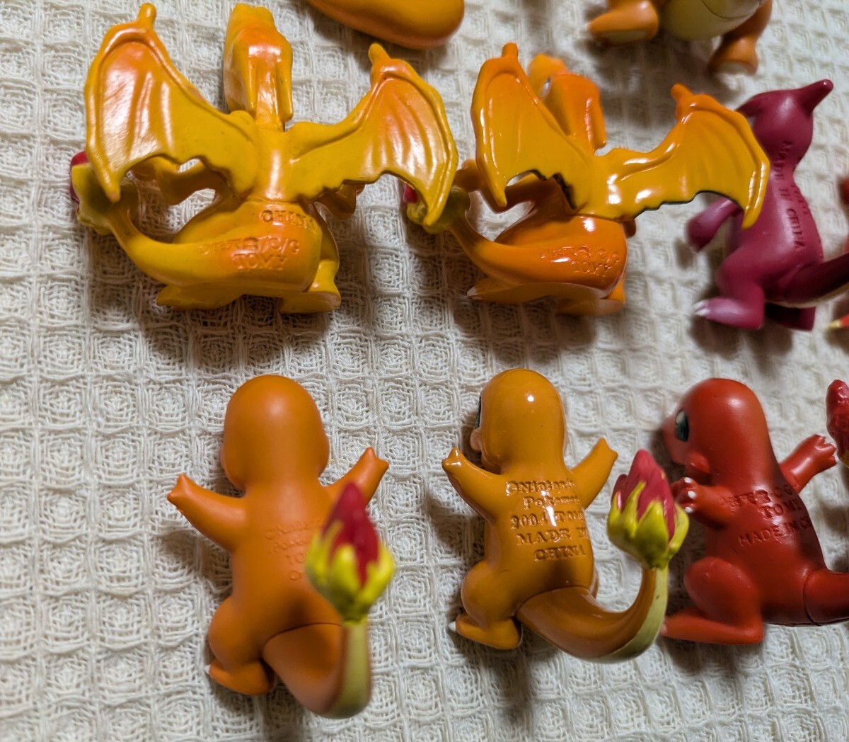 モンコレ　ヒトカゲ　リザード　リザードン モンコレ ヒトカゲ リザード リザードン - メルカリ