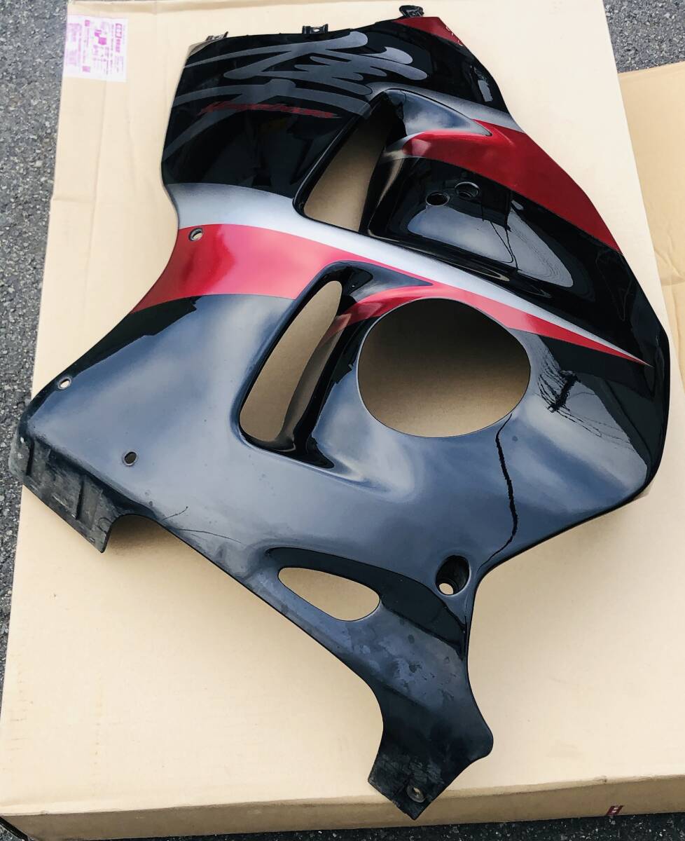 同梱不可★【在庫処分価格】SUZUKI スズキ ハヤブサ 隼 GSX-R1300 サイド レフト 左 94481-24F0 バイク用品 詳細不明 中古 ①☆11-331b