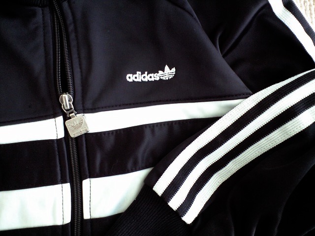 即決 80s カナダ製 ヴィンテージ adidas 胸3本ライン ジャージ 即決 80s カナダ製 ヴィンテージ adidas 胸3本ライン ジャージ