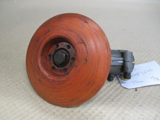 中古品　共立　草刈り機　ギヤヘッド　ギヤケース　RME2620　内径約25ｍｍ　７山　（ノ-42）