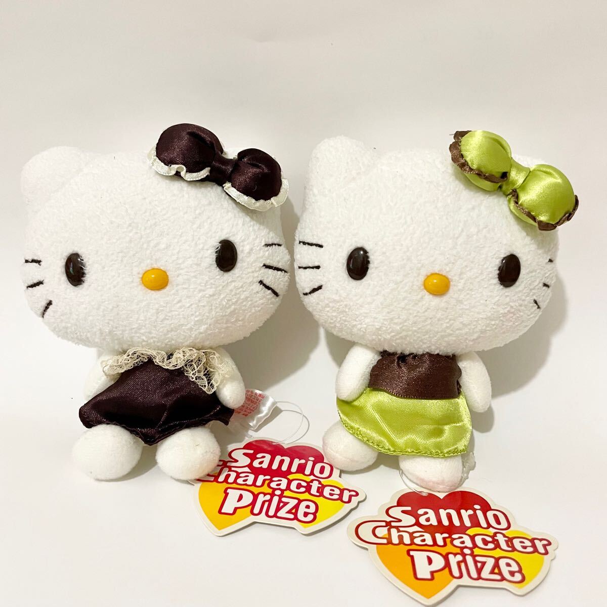 未使用 サンリオ ハローキティ レース ぬいぐるみ ドール セット グリーン ブラウン 紙タグ付き 2007 非売品 景品 茶 緑