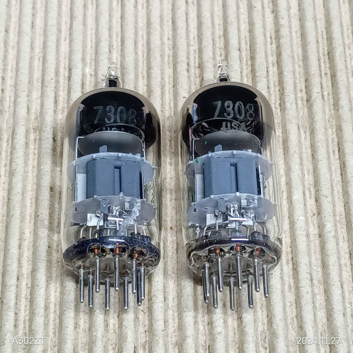 ●　7308/6DJ8　USED　SYLVANIA/シルバニア　テスト済み　ノイズ無し　2本　●　F 3024