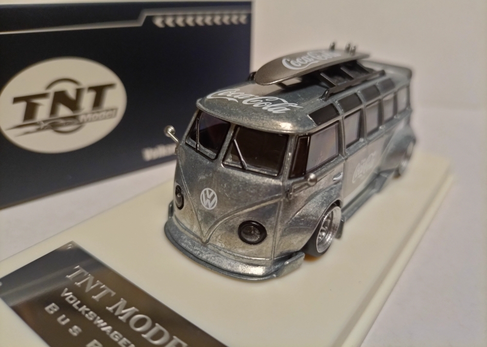 送料無料★ TNT 1:64 VW T1 Bus RWB