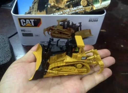 送料無料★Caterpillar Cat D9T Track-Type Tractor - HO Scale 1:87 DieCast Masters DM85209