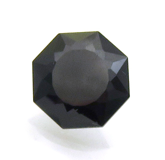 3545イルバイト 4.02ct 珪灰鉄鉱 中国産 : 瑞浪鉱物展示館