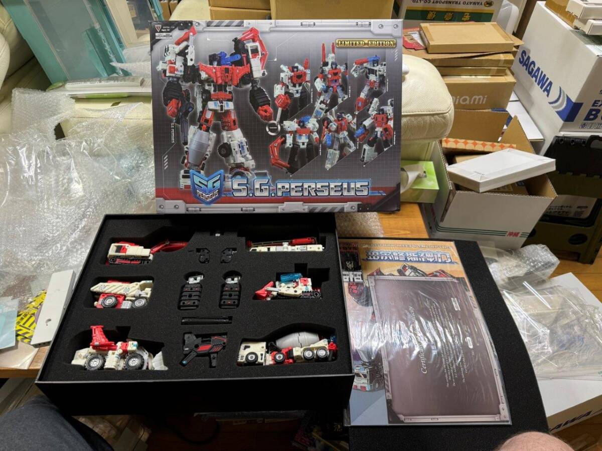 TFC SG Perseus (Hercules) デバスター似 トランスフォーマー TFC SG Perseus (Hercules) デバスター似 トランスフォーマー