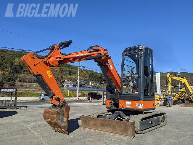  Mini hydraulic excavator ( Mini Yumbo ) Hitachi building machine ZX40UR-5B 2019 year 1,936h offset boom crane multi e