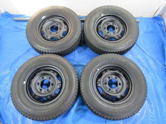 バランス済！マッドブラック 日産純正鉄 15-5.5J 6H/139.7 ET45 + 冬タイヤ BRIDGESTONE 195/80R15 107/105L LT 中古4本 キャラバン Z00847