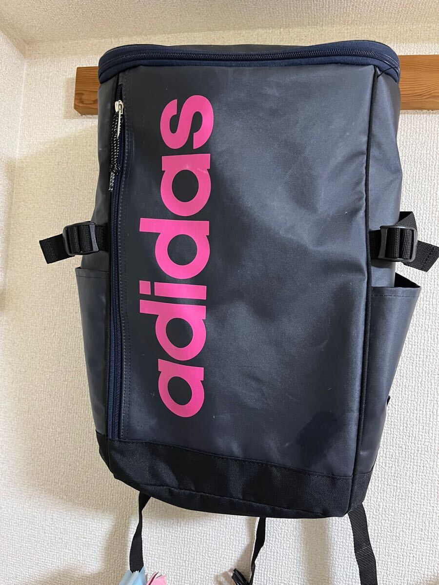 アディダス リュック adidas 大容量 23L ピンク×ネイビー