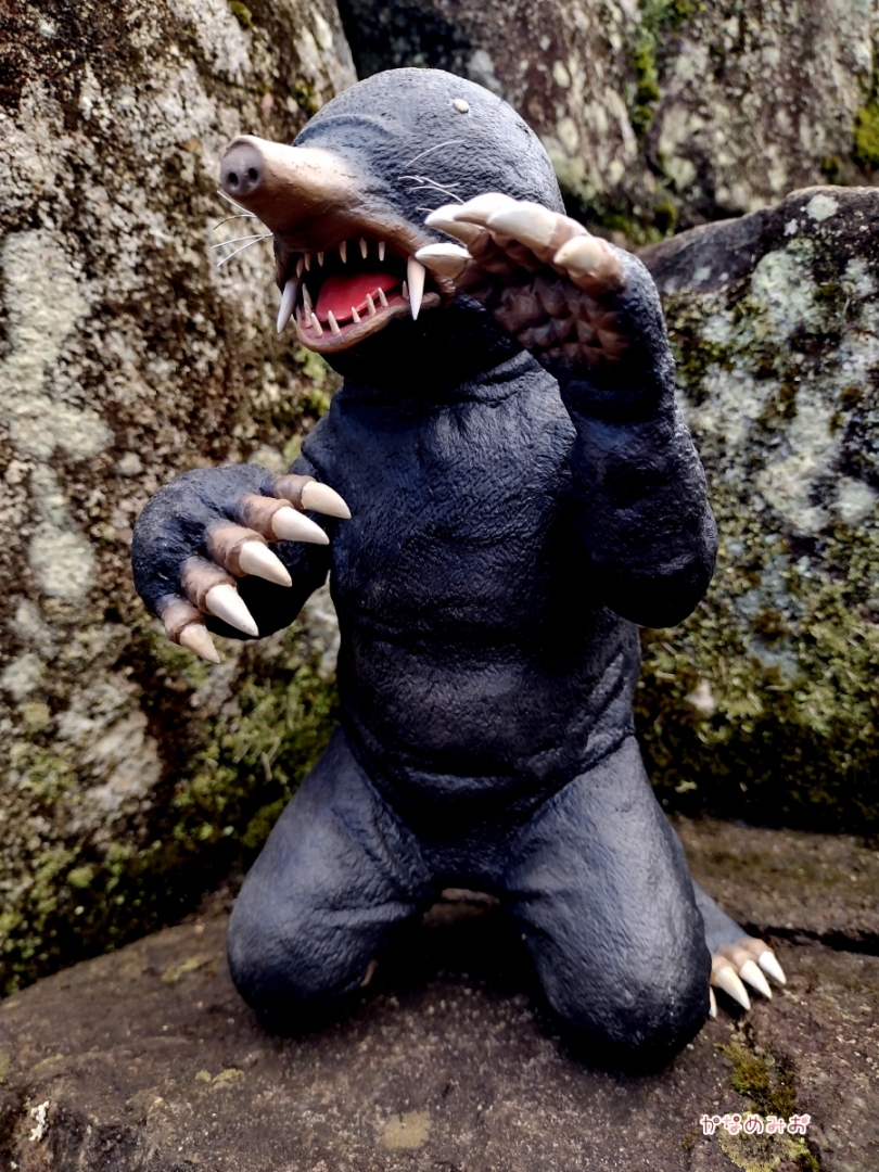 かなめみお もぐら怪獣 モングラー 30cmサイズ ガレージキット かなめみお もぐら怪獣 モングラー 30cmサイズ ガレージキット