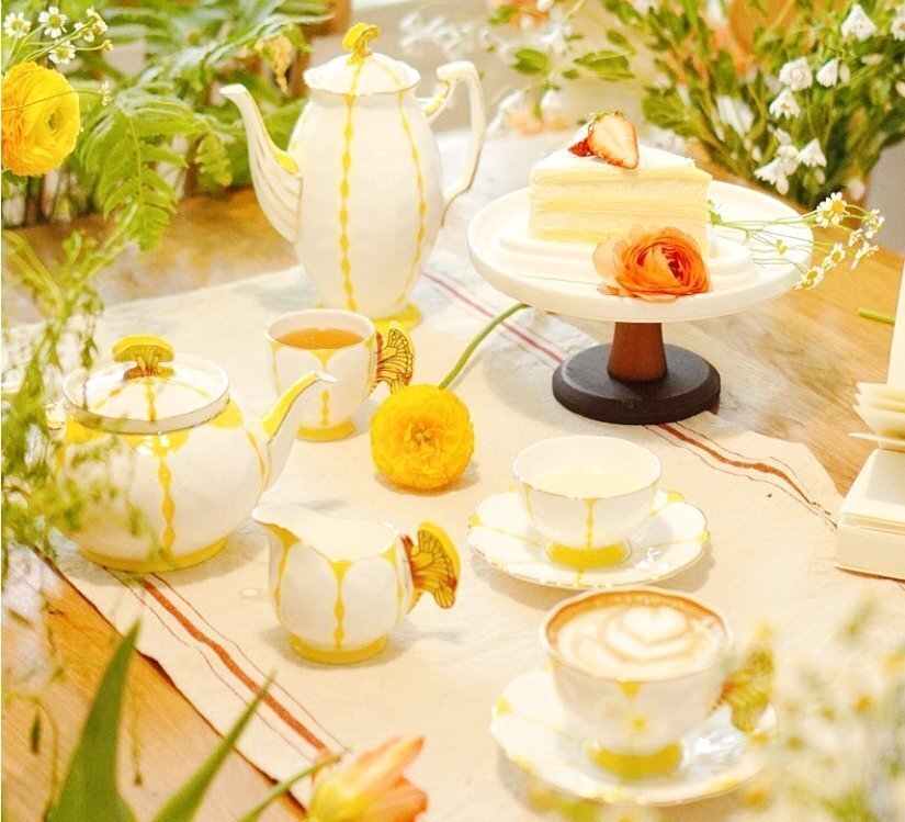 Aynsley エインズレイ イギリス 洋食器 茶器 蝴蝶柄 蝶々 Aynsley エインズレイ イギリス 洋食器 茶器 蝴蝶柄 蝶々