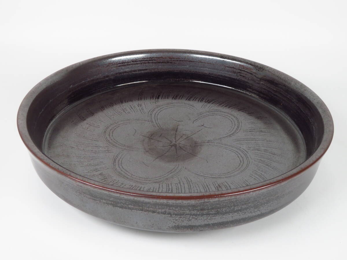 有田焼の人気陶芸家 天目梅見込菓子鉢 藤井朱明作 茶道具 飾鉢 有田焼の人気陶芸家 天目梅見込菓子鉢 藤井朱明作 茶道具 飾鉢