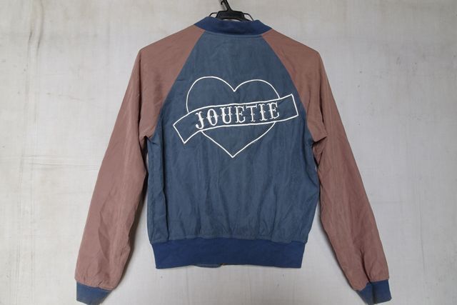 jouetie/ジュエティ/ブルゾン/ジャンパー/アウター/前ジップアップ/袖くすみ茶配色/ハートししゅう/くすみ紺/ネイビー/Mサイズ(11/13R6)_画像2