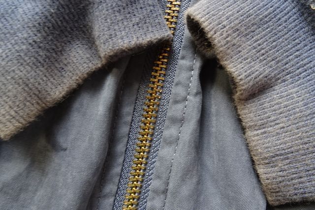 jouetie/ジュエティ/ブルゾン/ジャンパー/アウター/前ジップアップ/袖くすみ茶配色/ハートししゅう/くすみ紺/ネイビー/Mサイズ(11/13R6)_画像10