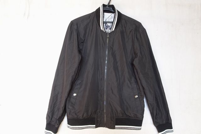 Suggestion/サジェッション/リバーシブルブルゾン/ジャンパー/前ジップ/無地/写真風モノトーンプリント/黒/ブラック/Mサイズ(11/14R6)_画像1