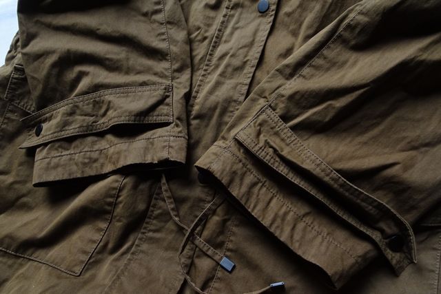 ZARA/ザラ/コート/ジャンパー/アウター/ロング丈/フード付/ウエストドローコード入/后中心裾スリット/カーキ/EURサイズS(11/15R6)