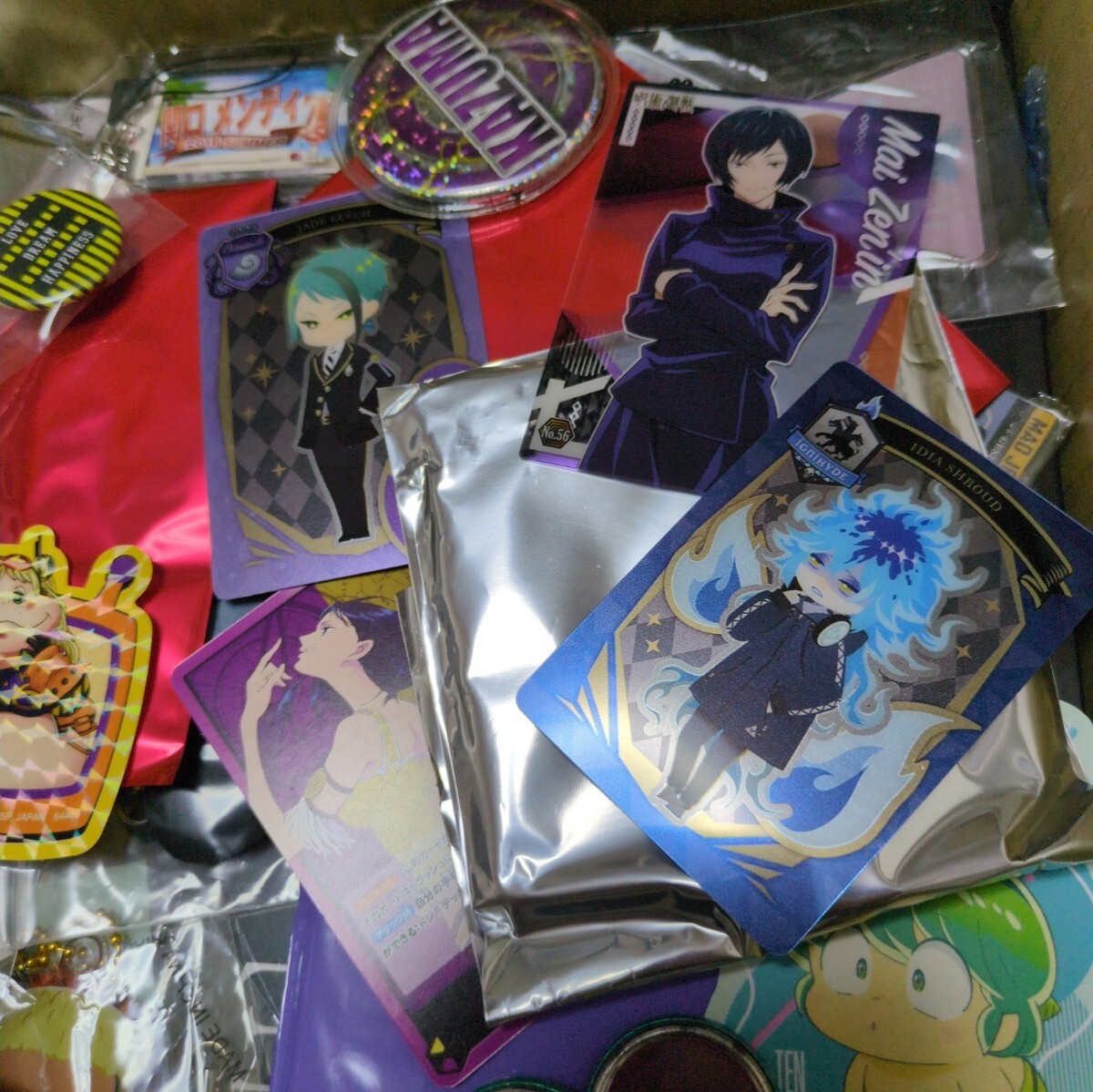 800点キャラクターグッズまとめ売り、ワンピース、ドラゴンボール、呪術廻戦、鬼滅 □大量2000点超□大量まとめ売り ワンピース ドラゴンボール