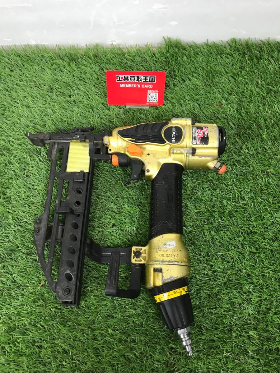 【中古品】★日立工機 高圧フロア用タッカー (単発連続切替機構付) N5004HMF　ITE49ZESEON4