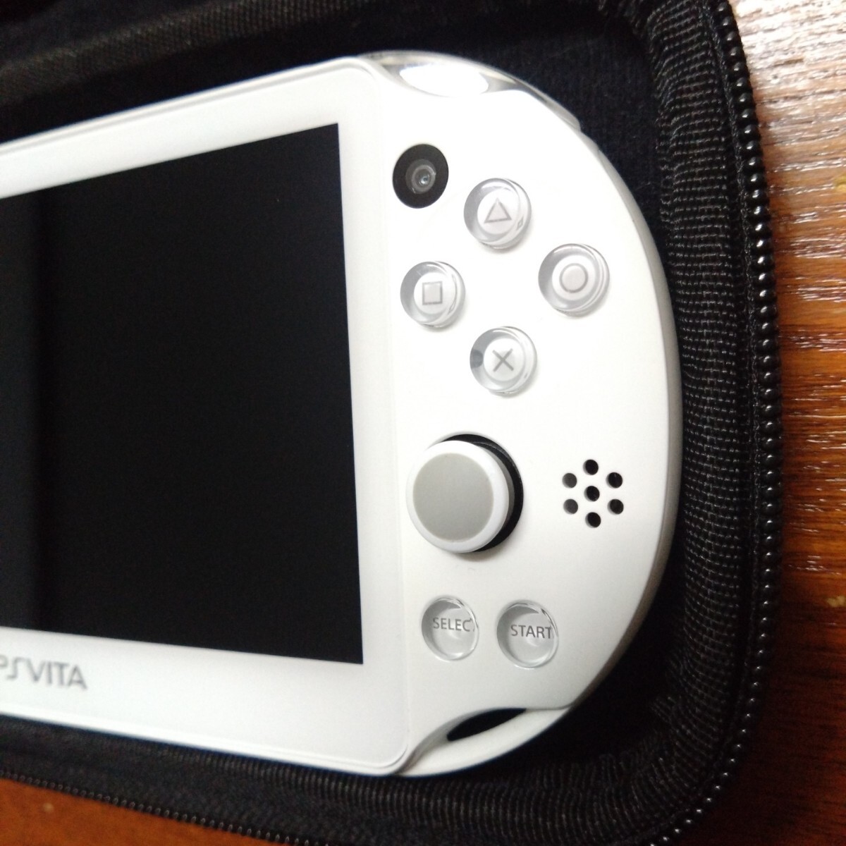 FW3 57 PSVita PCH-2000 本体 ホワイト ダンガンロンパ FW3 57 PSVita PCH-2000 本体 ホワイト ダンガンロンパ