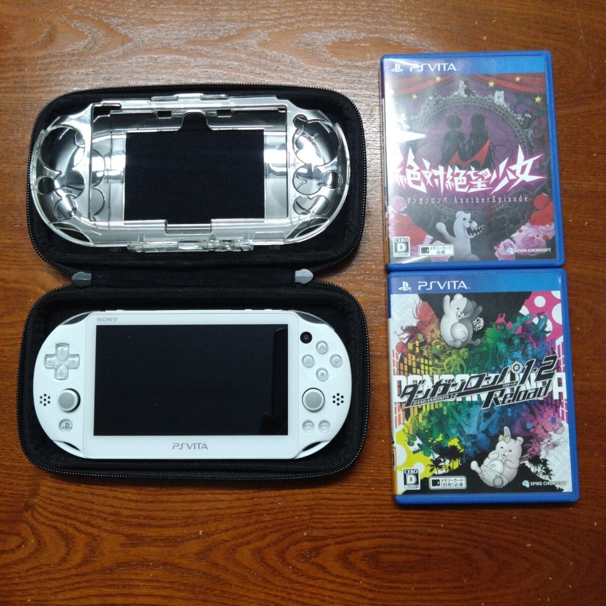 FW3 57 PSVita PCH-2000 本体 ホワイト ダンガンロンパ FW3 57 PSVita PCH-2000 本体 ホワイト ダンガンロンパ