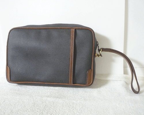 エティエンヌアイグナー EtienneAigner PVC レザー グレー系 ロゴ柄 ブラウン セカンドバッグ メンズ_画像2