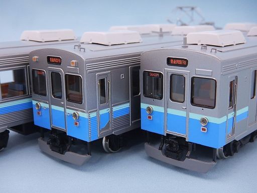 中古鉄道模型 HOゲージ 1/80 伊豆急8000系 A編成3両 [1- 中古鉄道模型 HOゲージ 1/80 伊豆急8000系 A編成3両 [1-