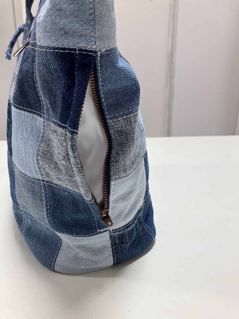 デニムリメイクバッグ ハンドメイド LOW オリジナル トート デニムリメイクバッグ ハンドメイド LOW オリジナル トート