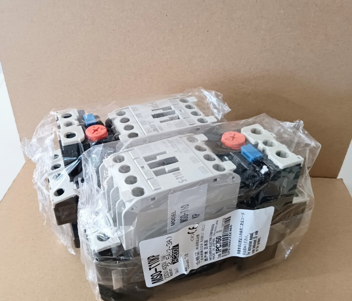 2個三菱電磁開閉器MSO−T10KP未使用