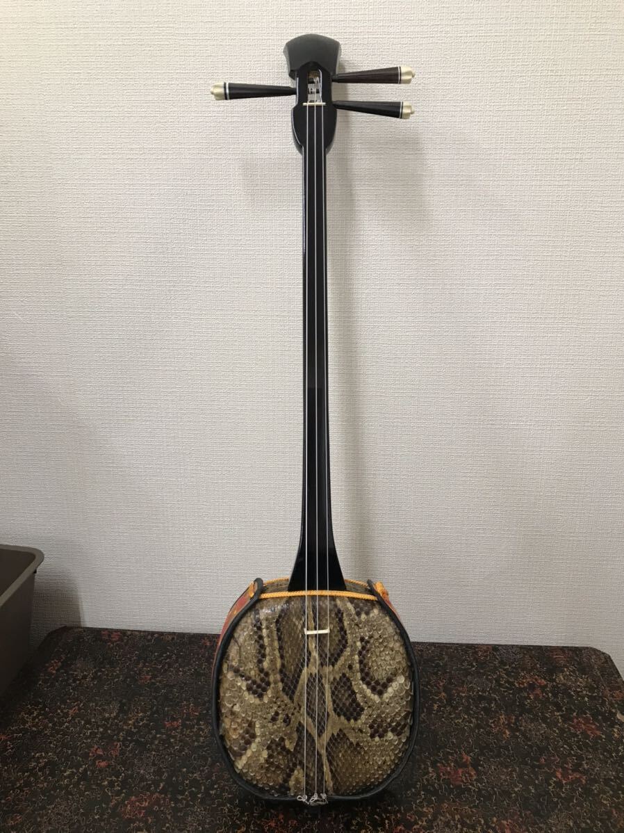 沖縄三線 蛇皮 弦楽器 三味線 和楽器 中古現状品