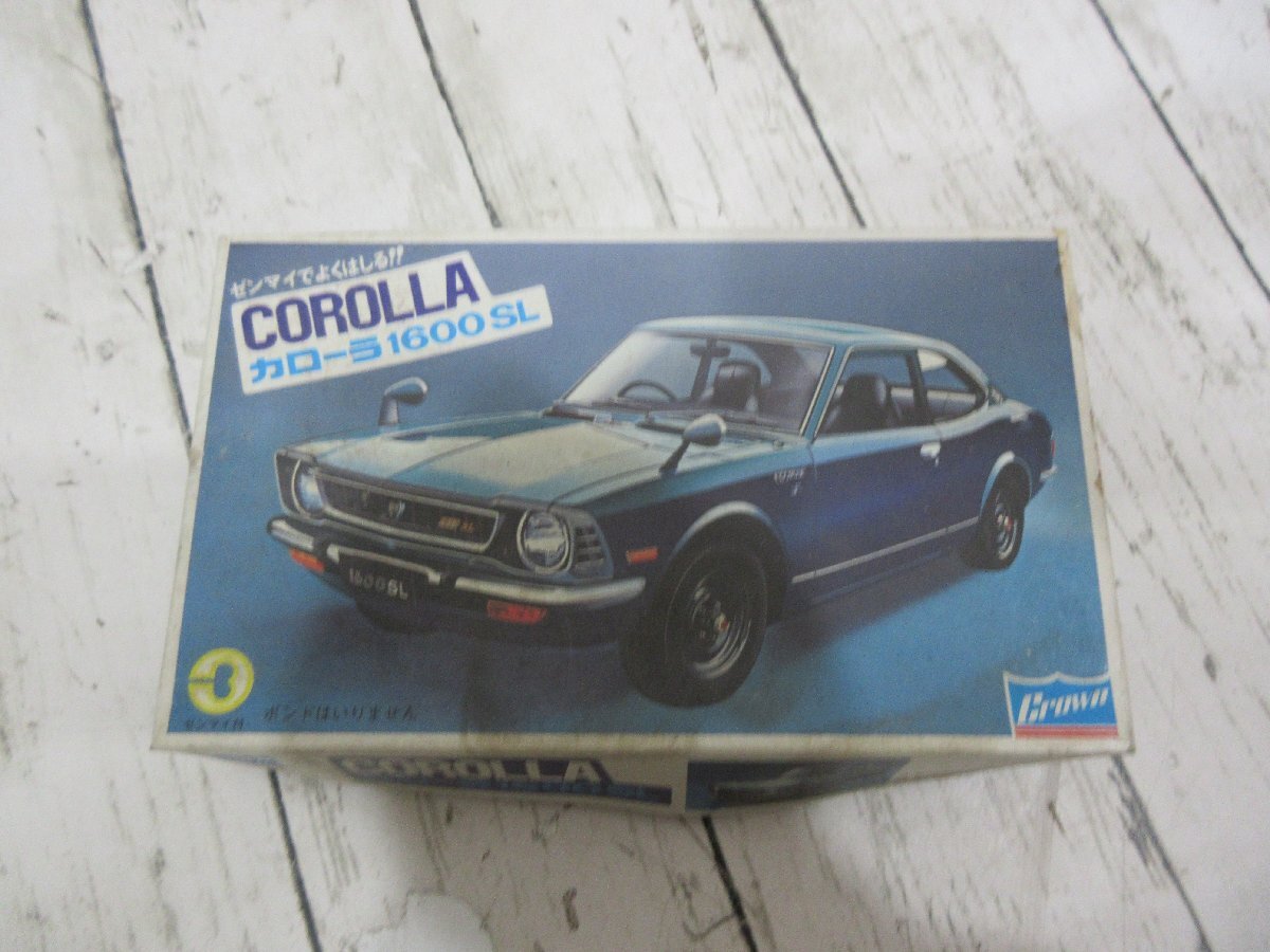 yo Crown 1/40スケール ゼンマイ式プラモデル / トヨタ カローラ 1600 SL / 378-100 /未組立 【星見】