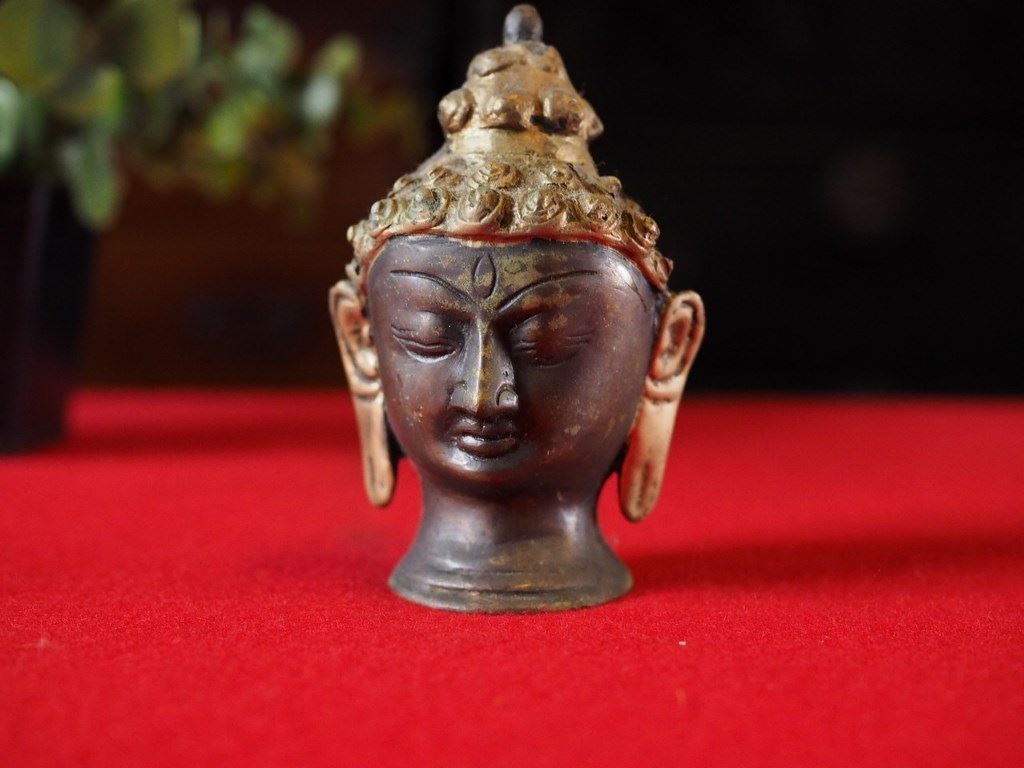 有難い小さな仏頭　古録展 送料別 Aサイズ　中古 品番H15307